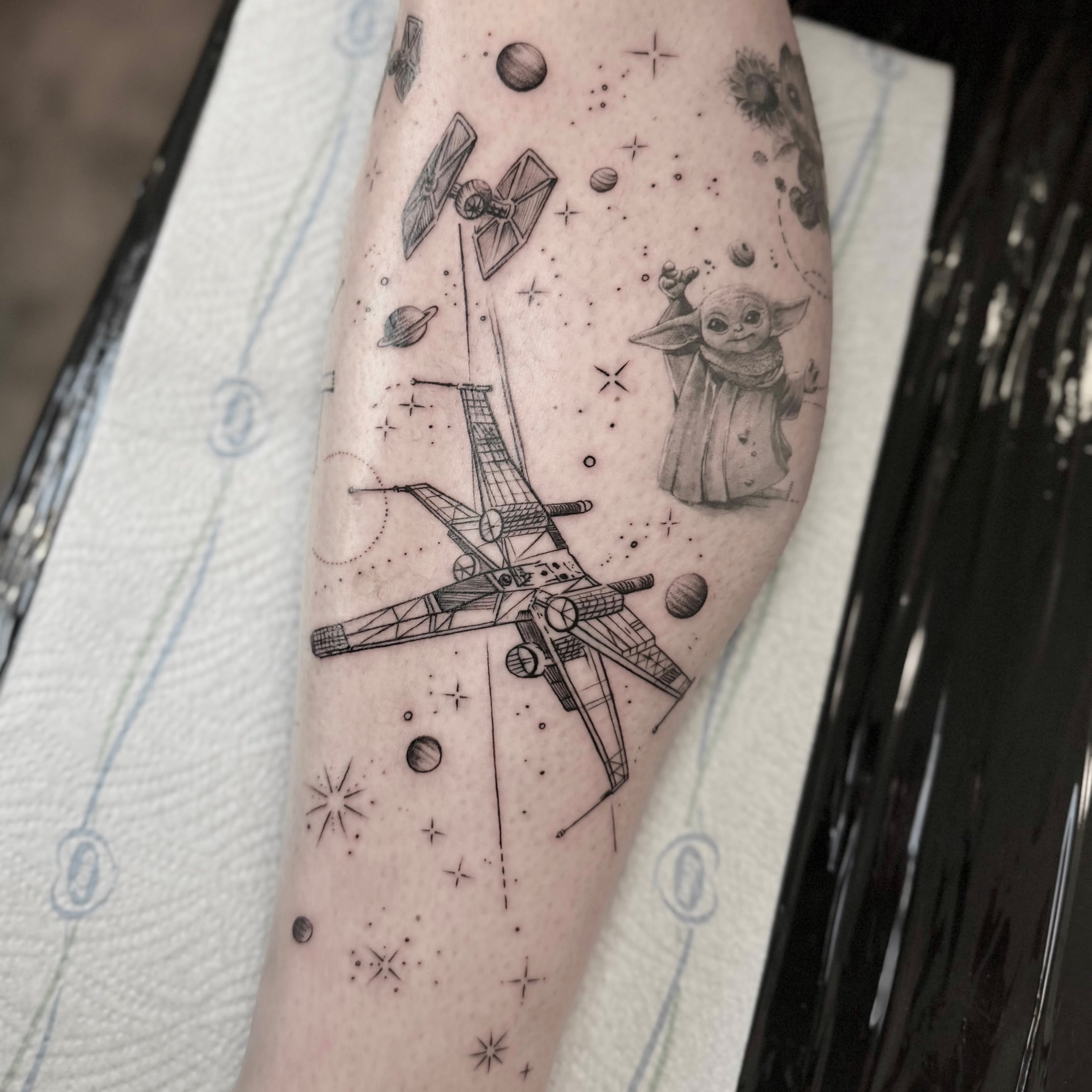🧡Schreibt uns gerne eine Nachricht für euren Termin. Wir freuen uns auf euch 🍀
Ivory Tattoo Berlin
Platz vor dem neuen Tor 1B
10115 Berlin
____________________________
DM us for further Informations about
Appointments
Ivory Tattoo Berlin
Platz vor dem neuen Tor 1B
10115 Berlin
#tattooberlin#tattoostudioberlin#tattoostudioinberlin#realistictattoos#tattootattoostattookunsttattoodeutschlandtattooberlin