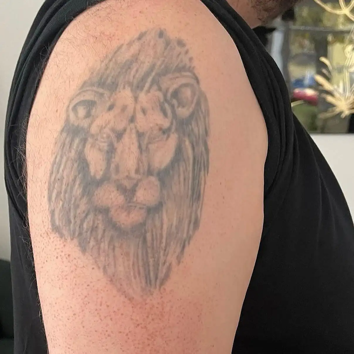 Photo_by_Ivory_Tattoo_Berlin_on_February_13__2024._May_be_an_image_of_1_person__tattoo_and_lion.__1_.jpg