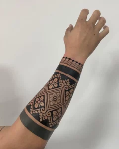 Maori-Dot-Tattoo