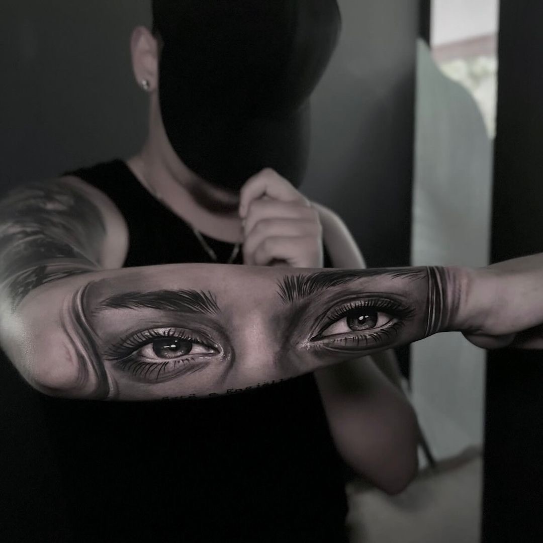 Eyes on Arm